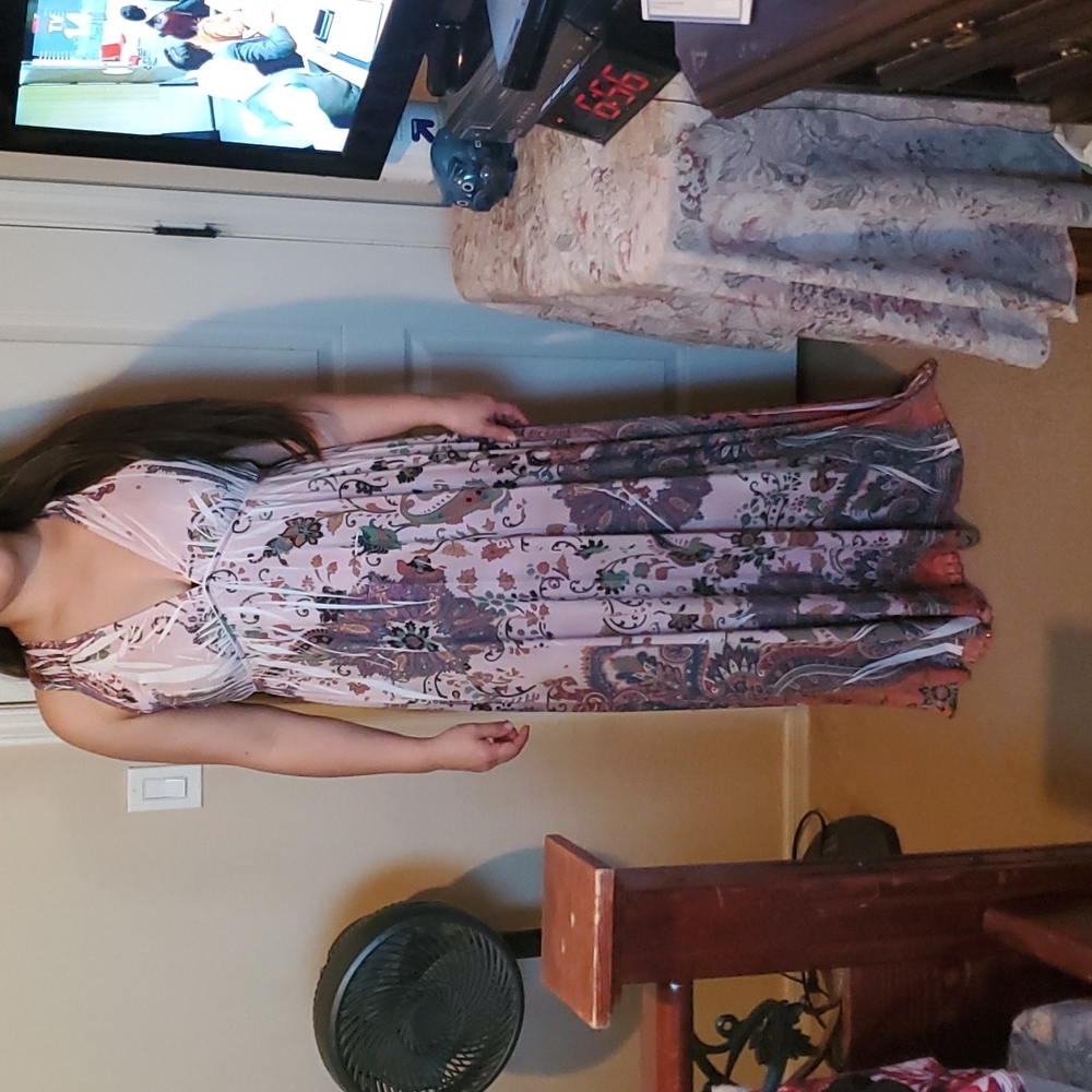 Womans floor length sleeveless bohemian style maxi dress